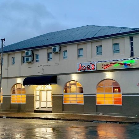 Savoy Hotel Beaufort-West Бофорт Уест Екстериор снимка